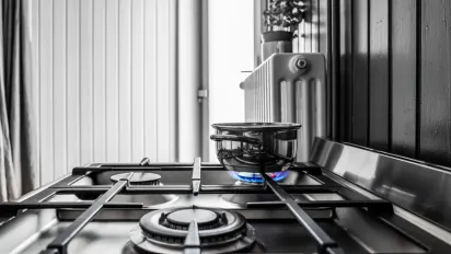 Як без зусиль очистити конфорки плити: бюджетний спосіб, який дійсно працює - фото