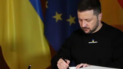 Служба в армії з 18 років: Зеленський підписав важливі зміни для молоді 18-25 - фото