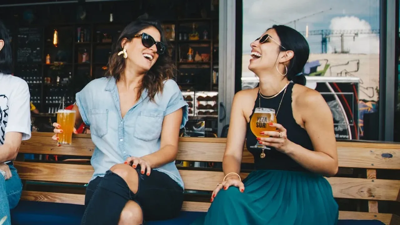 Не все, що звучить приємно, дарує радість: які компліменти краще не казати 