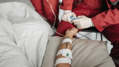 Українцям розповіли про інфекції, які влітку набирають особливої сили - фото