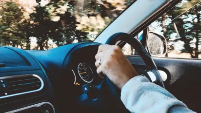 Штрафи на АЗС: за що водії можуть втратити права або заплатити до 10 тисяч? - фото