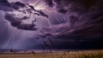 24 червня Україну накриють дощі та грози: синоптикиня попередила про зміни - фото