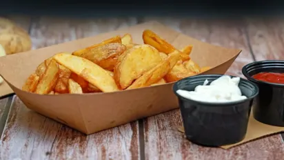 Картопля зі скоринкою як у ресторані: простий рецепт без фритюру - фото