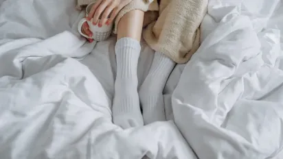 Як відіпрати білі шкарпетки без соди та відбілювача: домашній лайфхак - фото