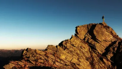 Чотири знаки Зодіаку, які увірвуться у свій зоряний час у 2025 році - фото