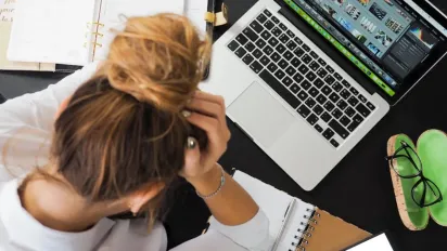 Названо знаки Зодіаку, які змінять роботу до кінця літа 2025 року - фото