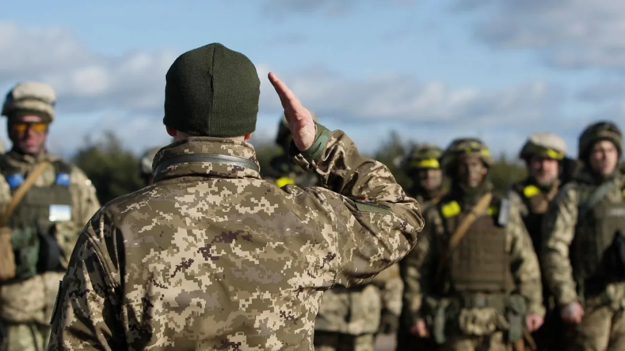 "За відмову - відрахування із вишу": в Україні вводять обов'язкову військову підготовку для студентів 