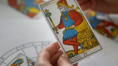 Гороскоп на 1 липня 2025 року за картами Таро для всіх знаків Зодіаку - фото