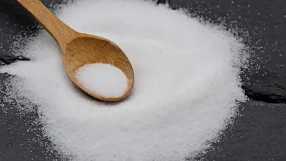 Сіль, що шкодить консервації, з’явилася на українському ринку: чому її не варто купувати - фото