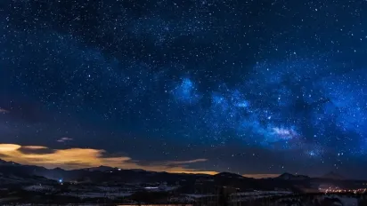 "Вніч" чи "в ніч": як пишеться цей вислів правильно та що він означає - фото