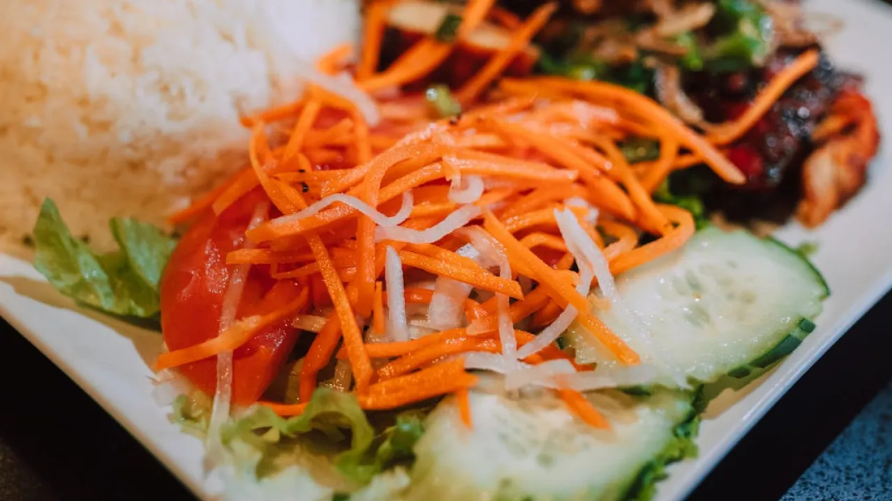 Готуємо моркву по-корейськи вдома: простий і смачний рецепт за хвилини 