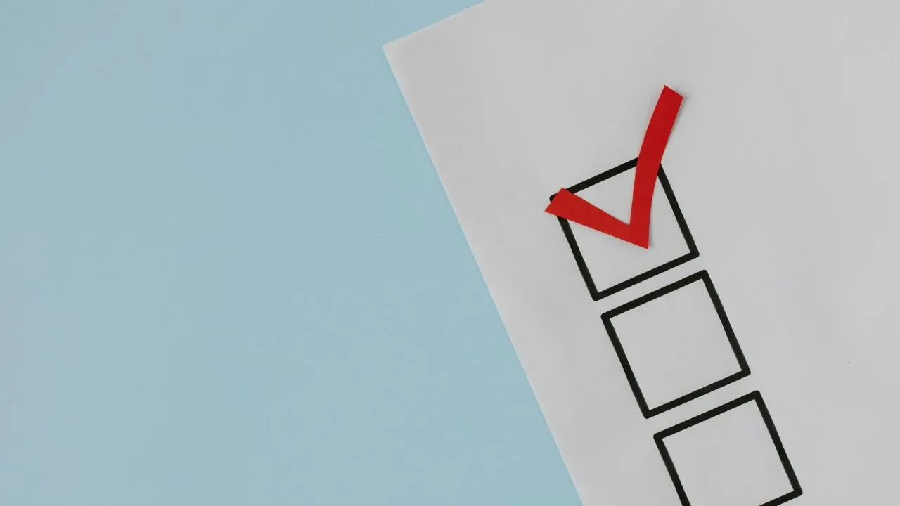 Соціологія: які українські мільярдери найменше подобаються громадянам? 