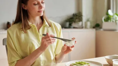 10-хвилинна закуска з крабових паличок: смачно, просто й бюджетно - фото