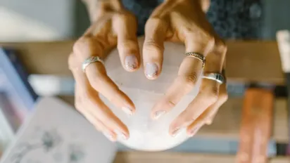 На три знаки Зодіаку чекає потужний ривок уперед: кому обіцяють різкі зміни - фото