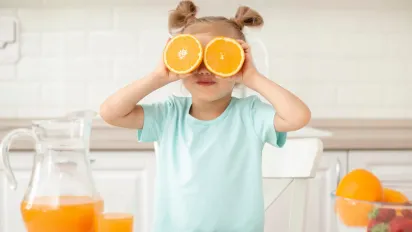 Не завжди корисні: педіатр розвінчала міфи про вітаміни для дітей - фото