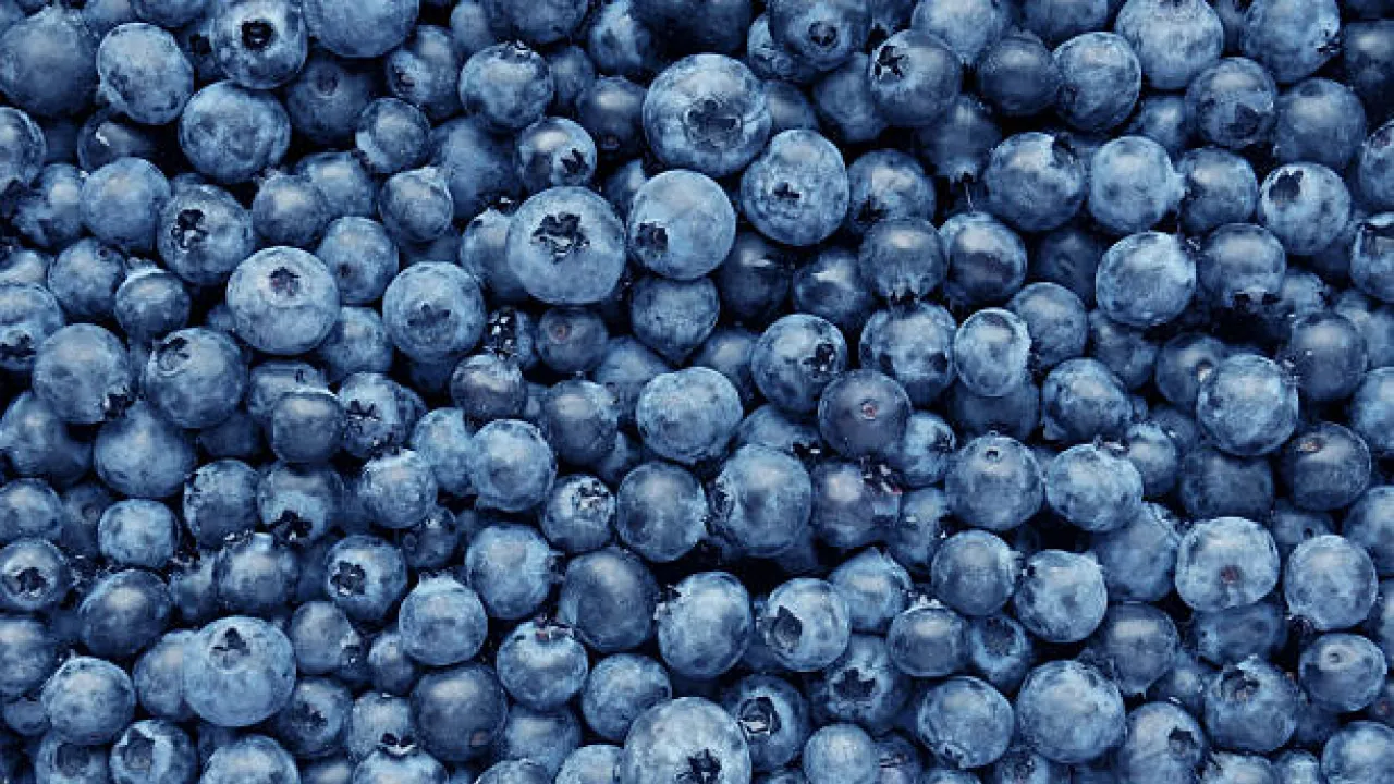 Сезонна ягода, яка знижує холестерин і допомагає схуднути 