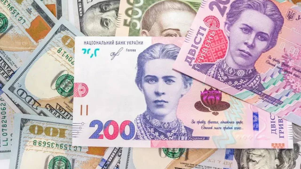 ​​​​​​​ПриватБанк оприлюднив зарплати керівництва за червень 2025 року: суми в мільйони гривень 