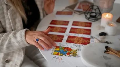 Гороскоп на 12 липня 2025 року за картами Таро для всіх знаків Зодіаку - фото