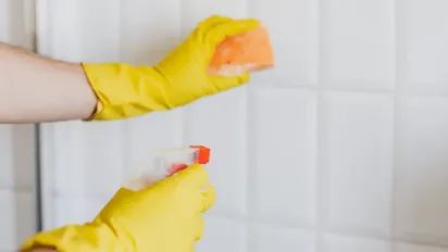 Легке очищення міжплиткових швів: домашні рецепти для ванної кімнати - фото