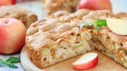 Шарлотка не підіймається? Шість причин, чому пиріг провалюється - фото