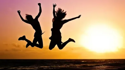 У цих знаків Зодіаку нарешті завершується "чорна смуга": хто ці щасливчики - фото