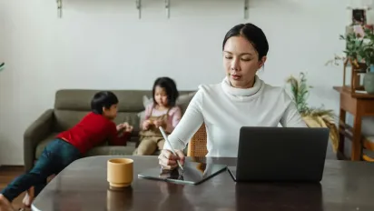 Більша зарплата «на руки»: як оформити соціальну пільгу за двох дітей - фото