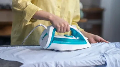 «Забула вимкнути праску!» — чи може спричинити пожежу та скільки часу потрібно - фото