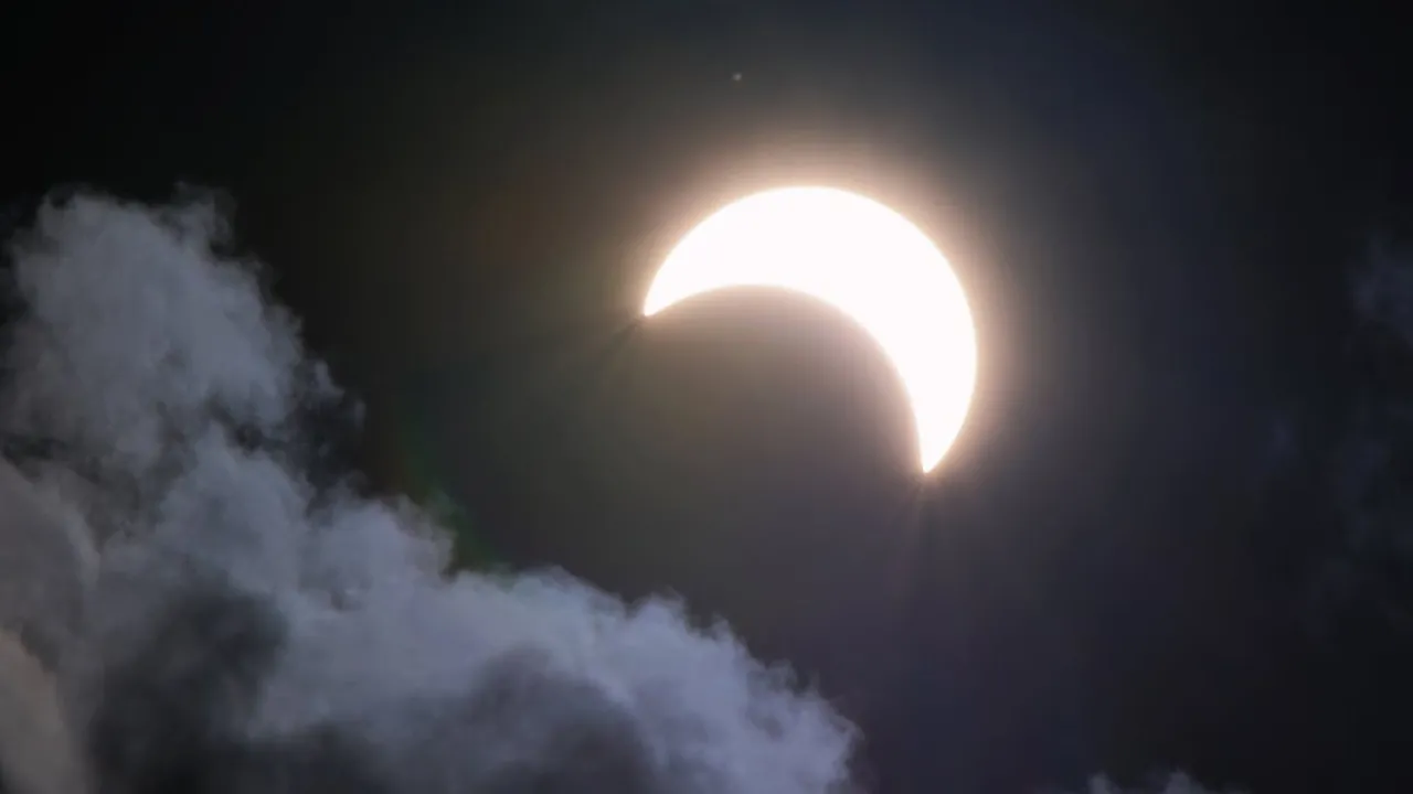 3 знаки Зодіаку, для яких молодик 24 липня 2025 стане поворотним моментом у житті 