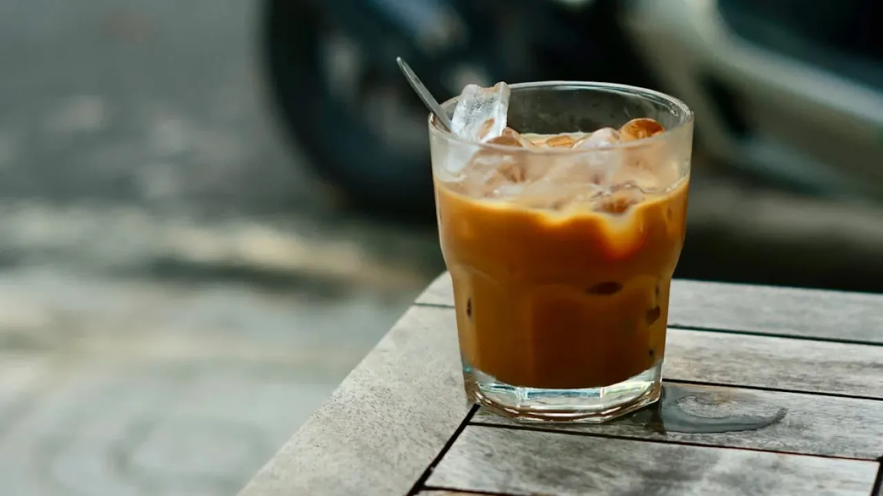 Як кава псує вашу шкіру: попередження лікарів, яке варто почути 