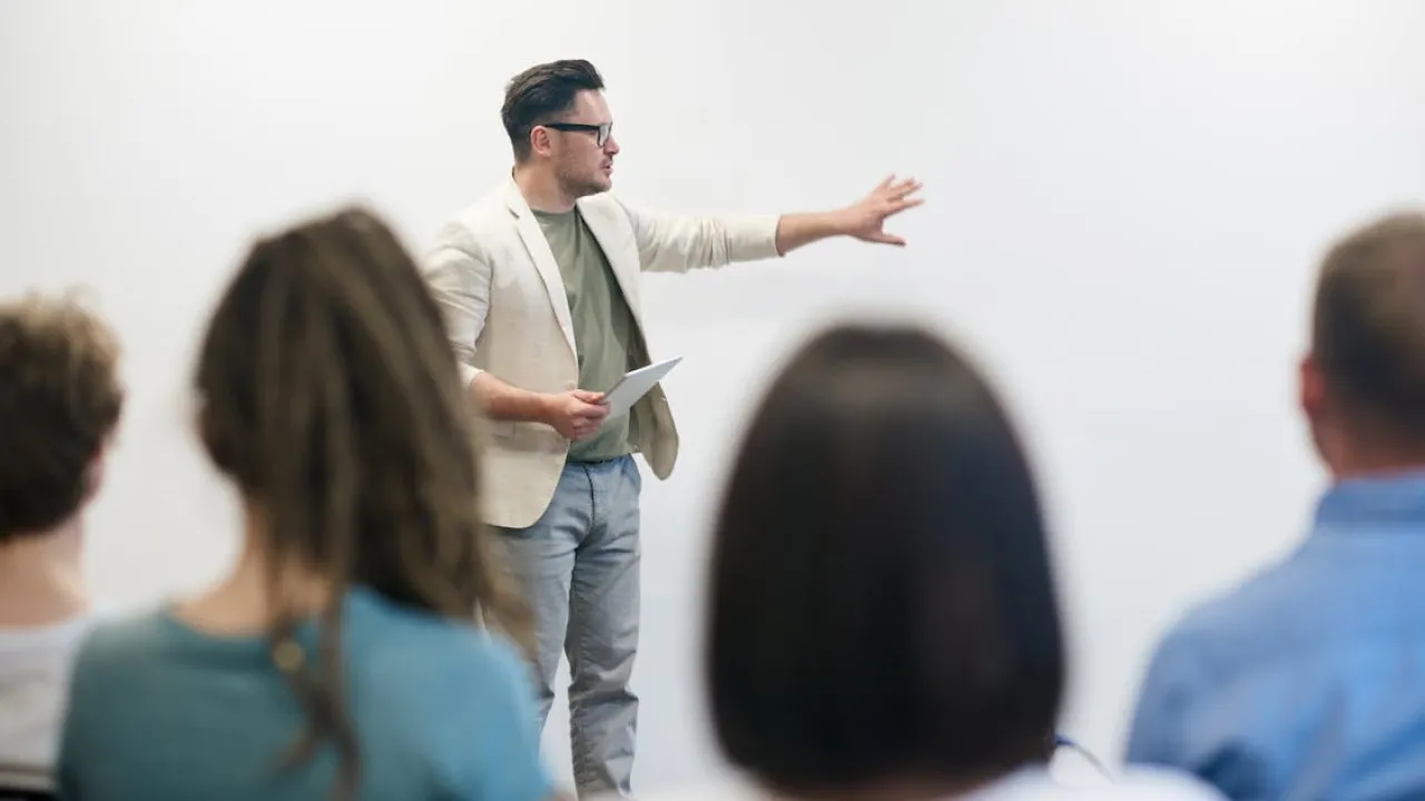 Педагогам змінили час, на який надається відстрочка: деталі 