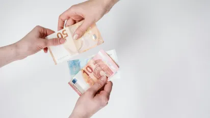 Євро, які краще не чіпати: для українців зробили попередження про гроші - фото