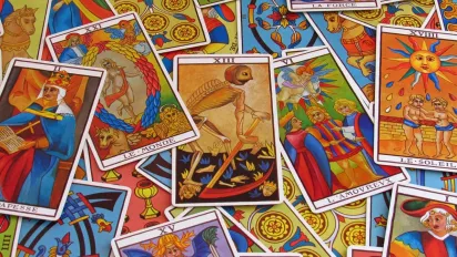 Гороскоп на 28 липня 2025 року за картами Таро для всіх знаків Зодіаку - фото