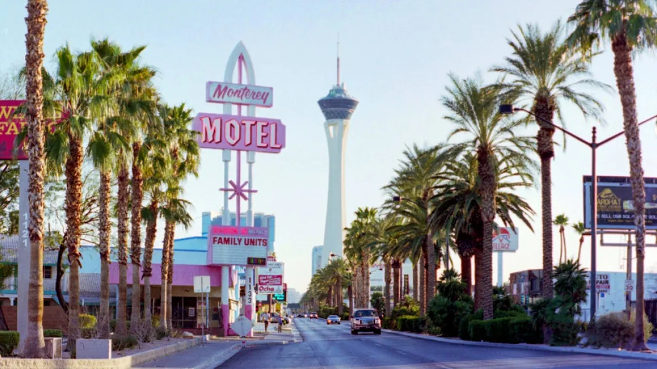 Названо 5 міст світу, які туристи не радять відвідувати 