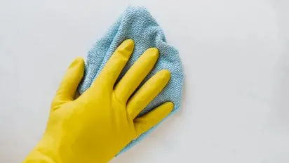 Пил перестане осідати на меблях, якщо скористаєтесь цими простими методами - фото