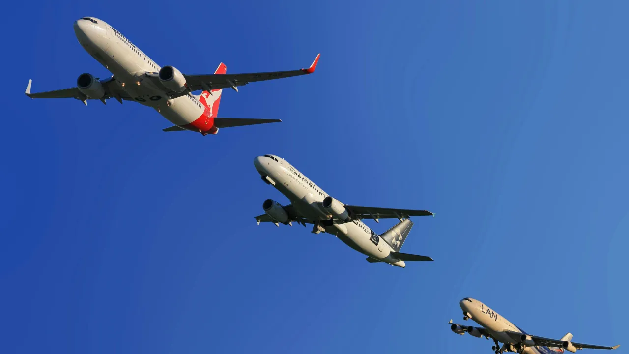 В Україні хочуть дозволити польоти літаків: які подробиці та умови 