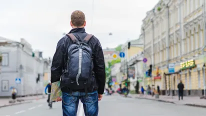 Чоловіки з відстрочкою можуть перетинати кордон — але не всі: що важливо знати - фото