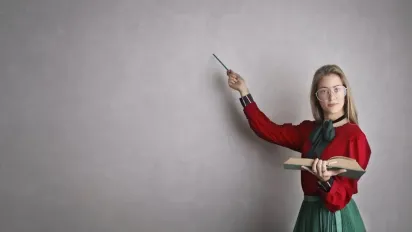 Підвищення зарплат учителям перенесли: у парламенті назвали причину - фото