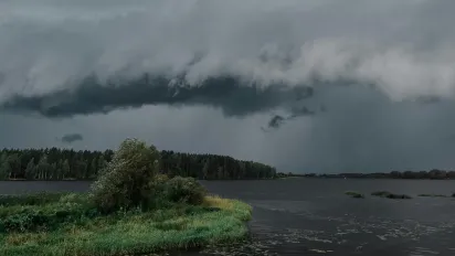 Серпневі бурі атакують: графік та поради для чутливих - фото