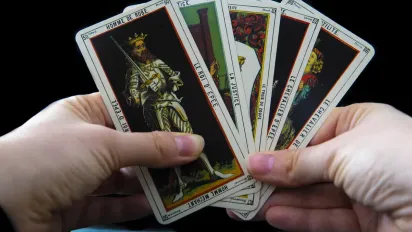 Гороскоп на 3 серпня 2025 року за картами Таро для всіх знаків Зодіаку - фото