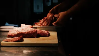 Це не ошийок і не ребра: названа найсмачніша частина свинини, яку всі ігнорують - фото