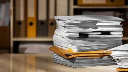 Чи потрібно міняти свідоцтво про народження, видане до 1991 року: правда чи черговий фейк - фото