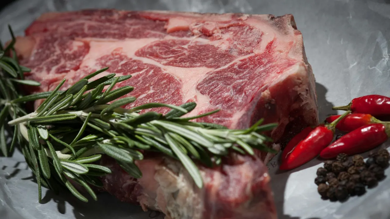5 продуктів, у які додають харчовий клей — ви точно їх їсте щодня 