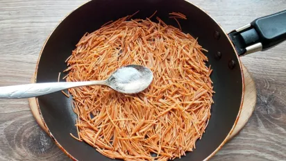 Кулінарна хитрість бабусі: чому вермішель обсмажують перед варінням - фото