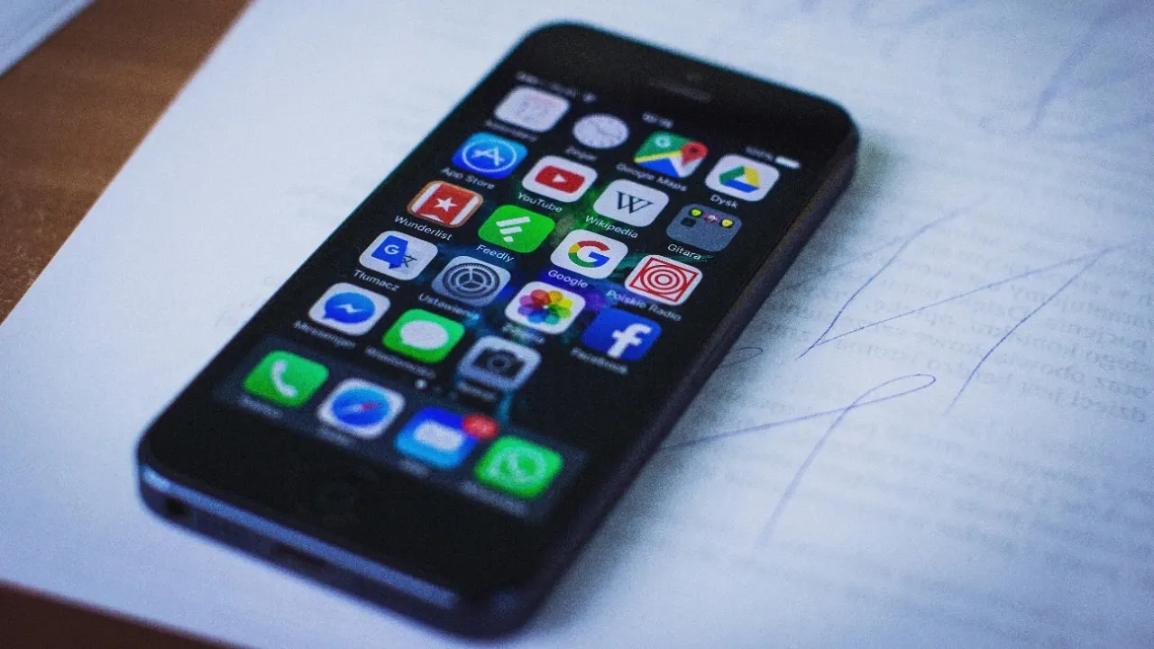 Як захистити особисті дані на смартфоні: прості кроки, які допоможуть не потрапити на гачок шахраїв 