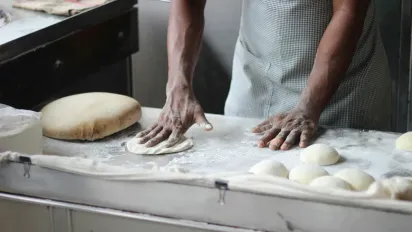 Шість типових помилок при приготуванні дріжджового тіста: як їх уникнути - фото