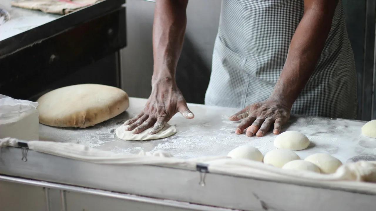Шість типових помилок при приготуванні дріжджового тіста: як їх уникнути 