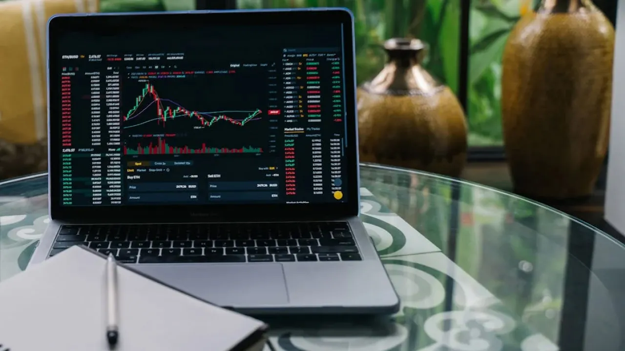 Чат GPT відповів, яку криптовалюту найкраще купити сьогодні 