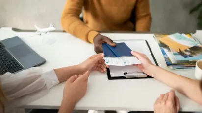 Професійні паспортні послуги для швидкого оформлення документів - фото