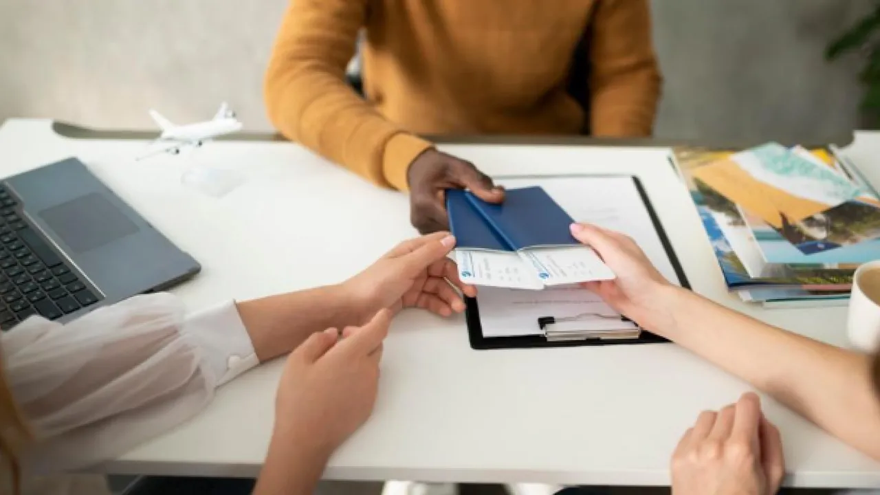 Професійні паспортні послуги для швидкого оформлення документів 