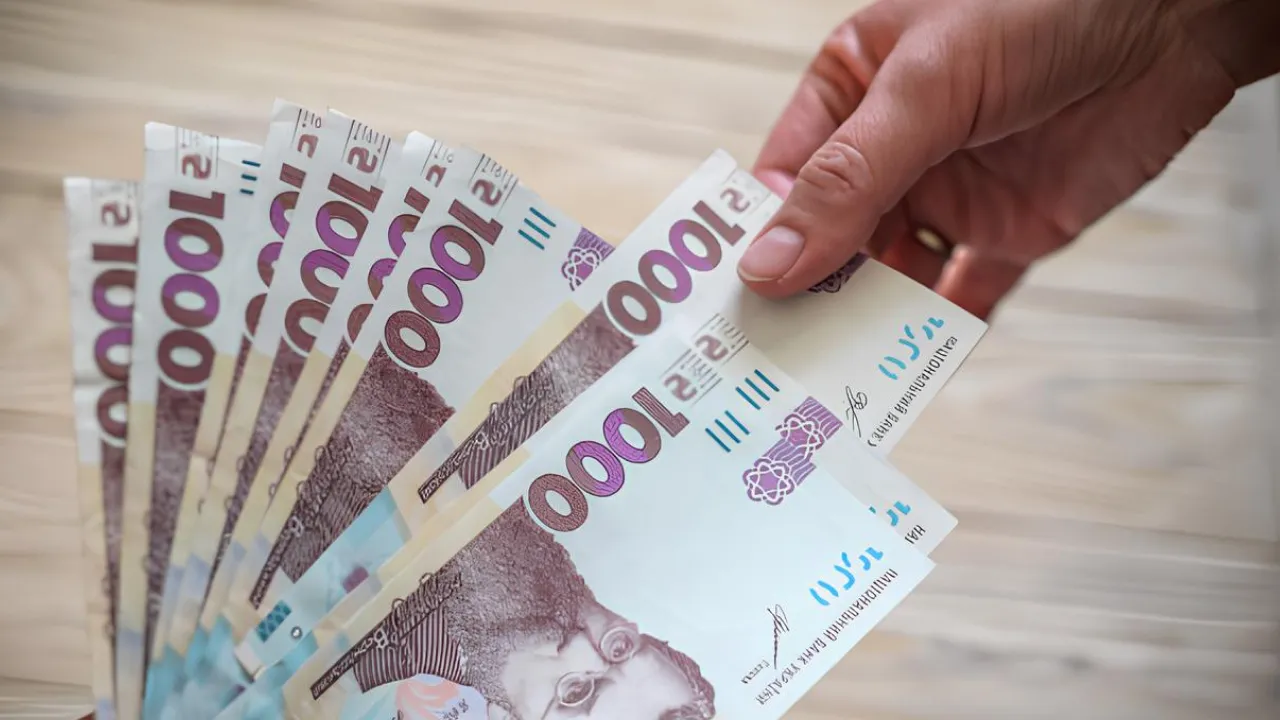 Підвищення соціальних виплат до 4 000 грн в Україні: кому платитимуть щомісяця 
